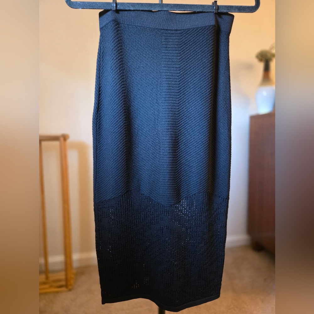 NWOT Black Textured Pencil Skirt